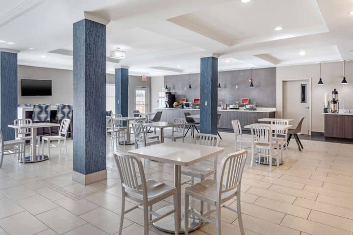 Breakfast area